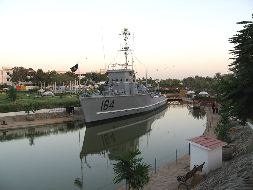 1024px-Pakistan_Maritime_Museum,_Karachi,_Pakistan_1