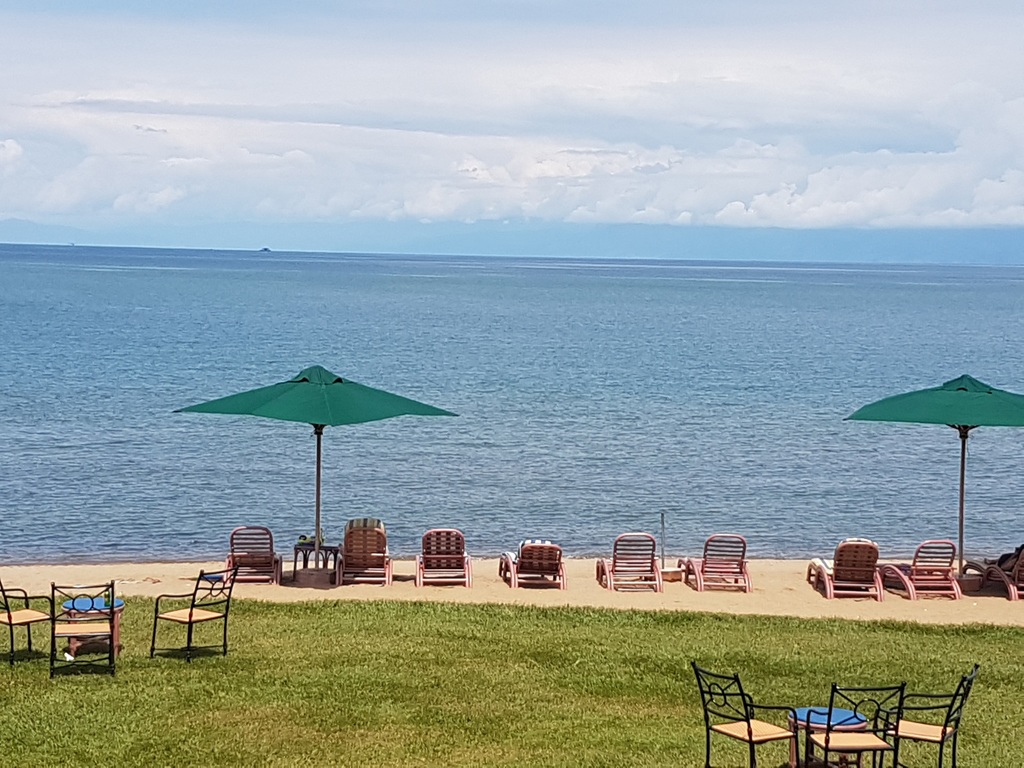 Stay for the weekend at Lake Kivu | <a href="https://www.facebook.com/askannetterwanda/" target="_blank" rel="noopener">Courtesy of Living in Rwanda – Ask Annette</a>
