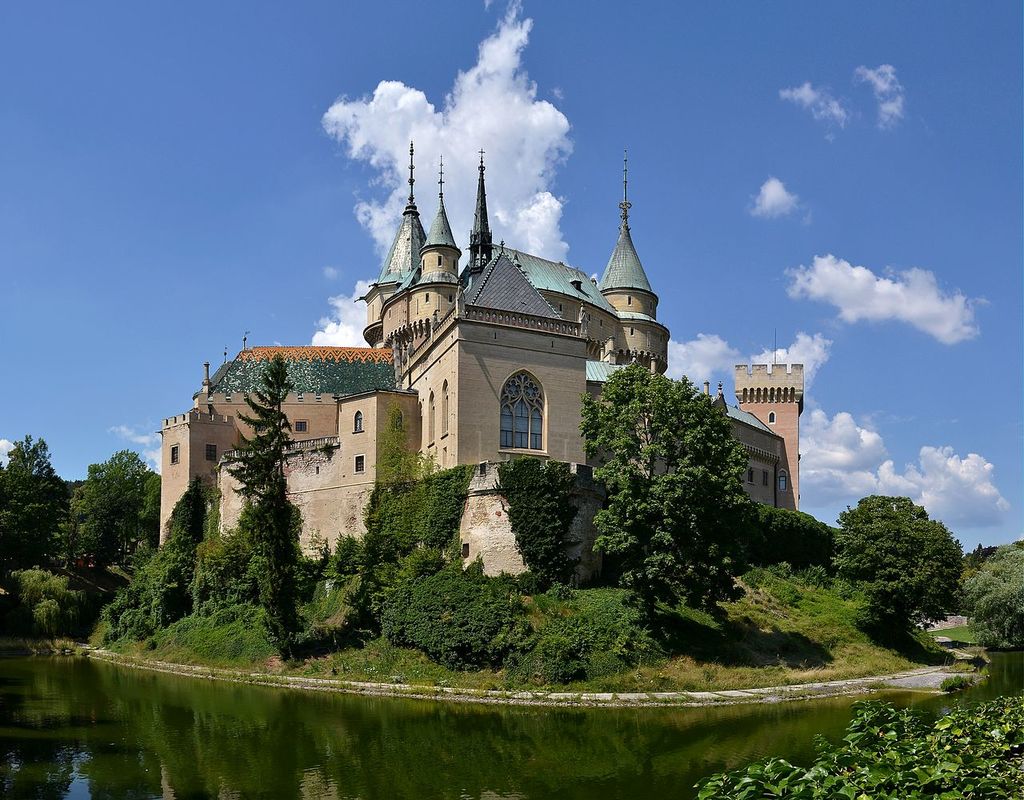 Bojnice_(Bojnitz)_Castle_(by_Pudelek)