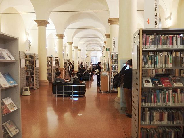 Bologna,_Biblioteca_Salaborsa