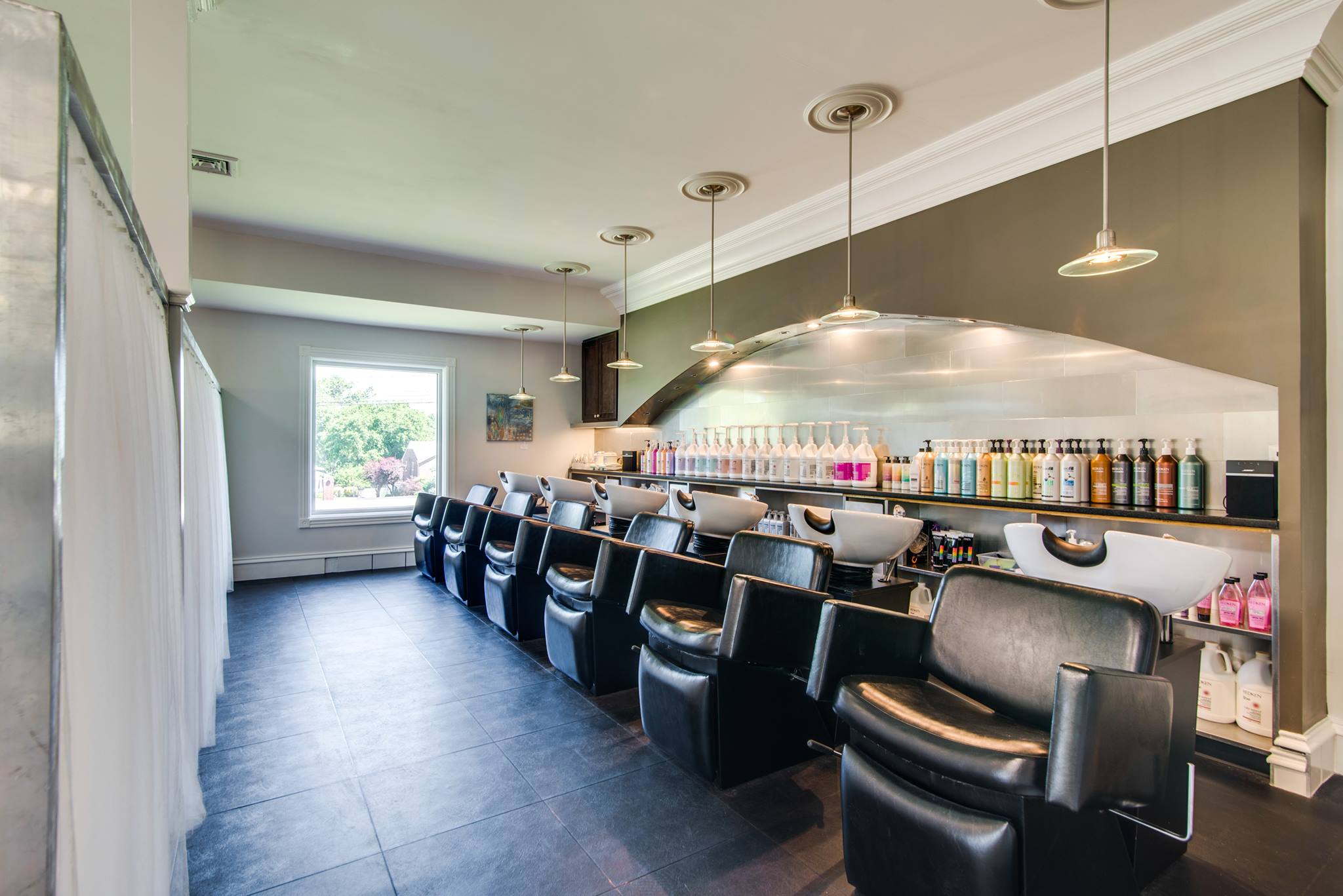 2. "Top Nashville Salons for Blonde Hair Colouring" - wide 6