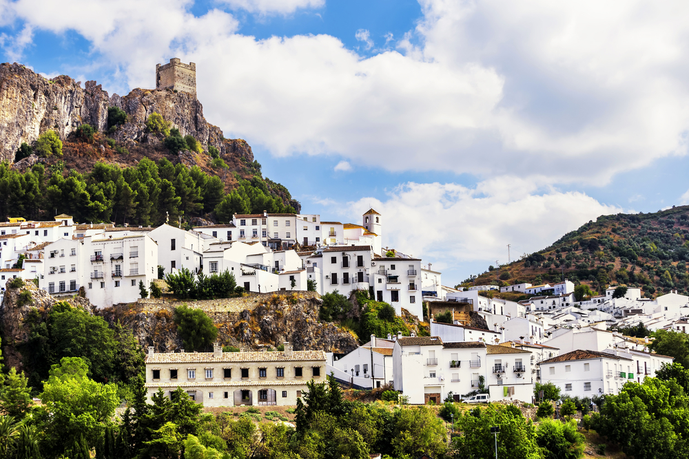 Zahara de la Sierra, in the Sierra de Grazalema, Spain | © Marques/Shutterstock