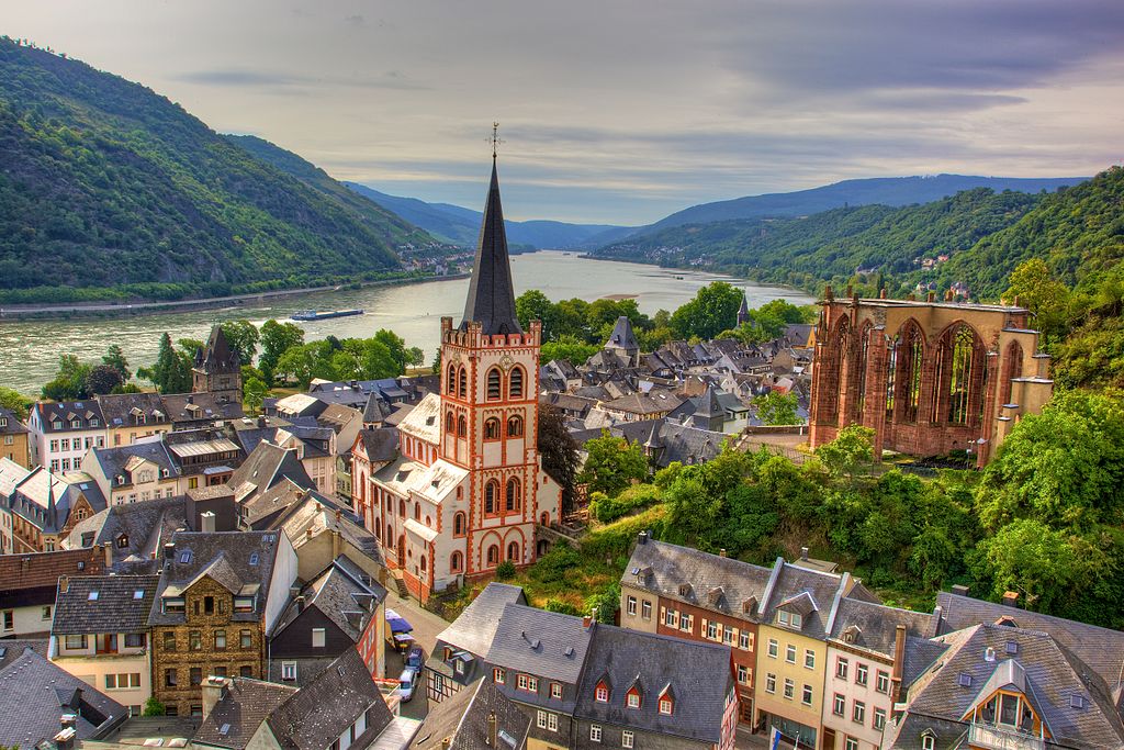 1024px-Bacharach_from_the_Postenturm