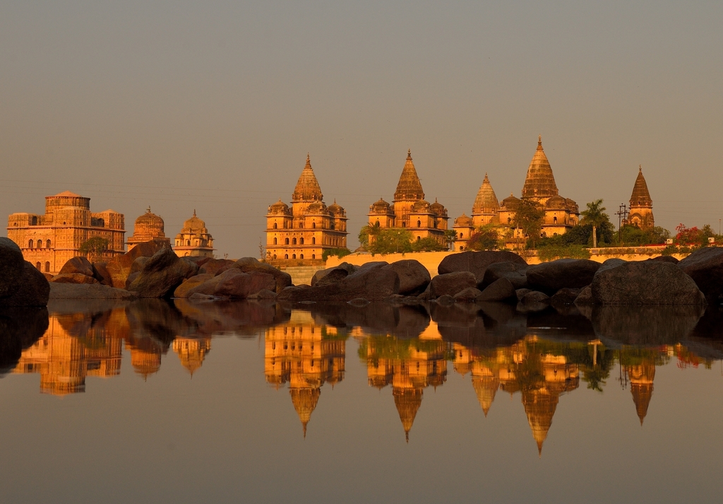 Orcha Chhatris Cenotaphs - Chatri, Madya Pradesh