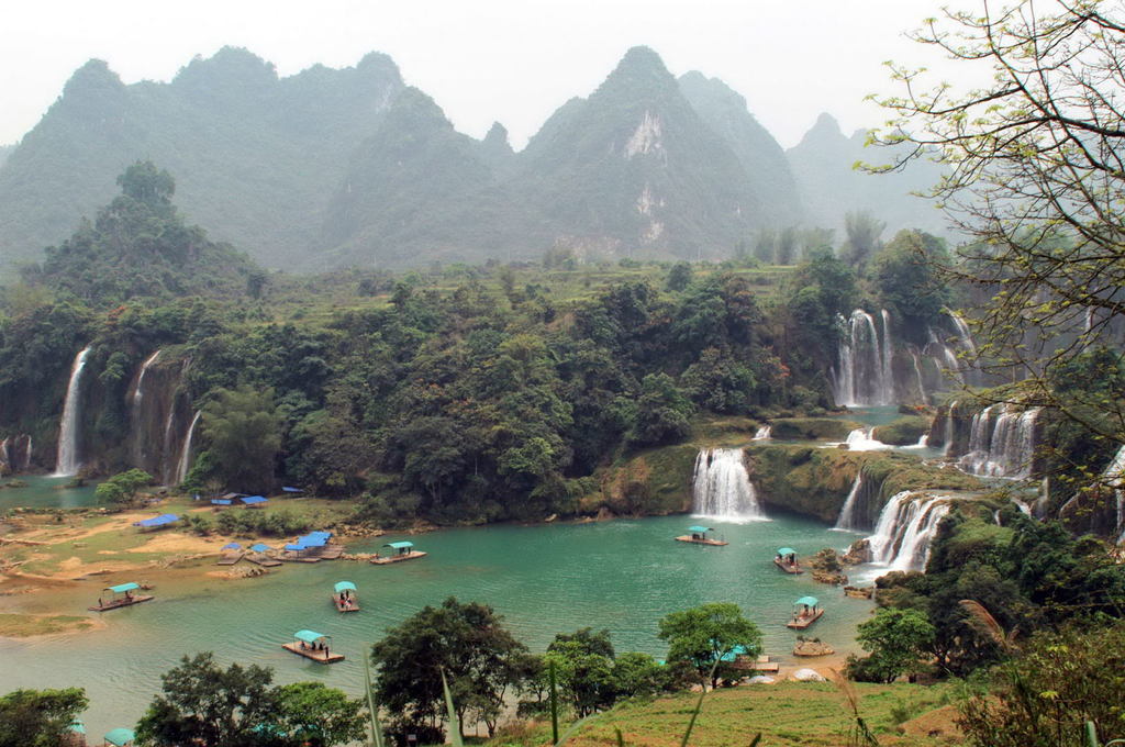 Ban Gioc Waterfalls in Cao Bang Province | © Emit Chan/WikiCommons