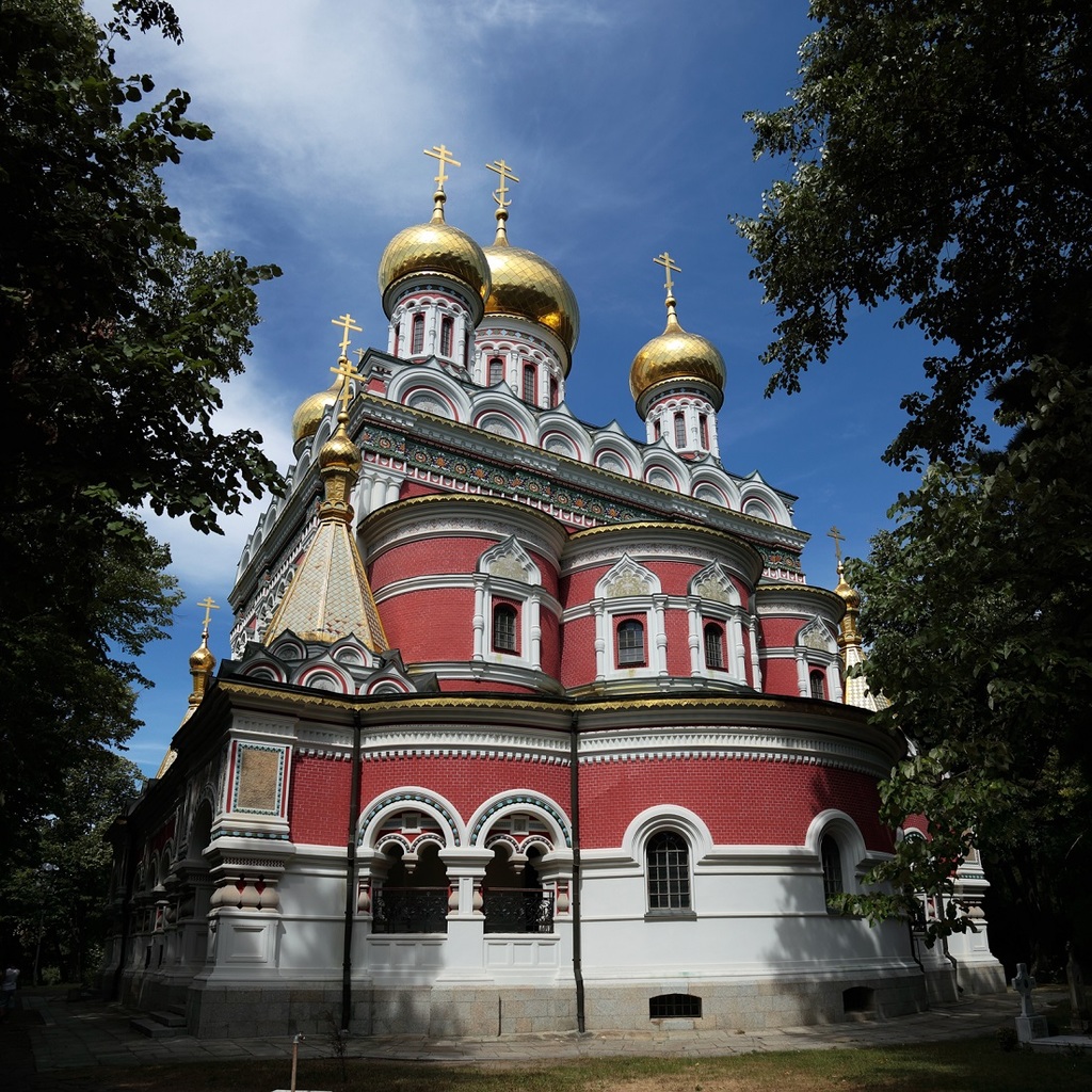 Shipka_Memorial_Church_back_(24764876369)