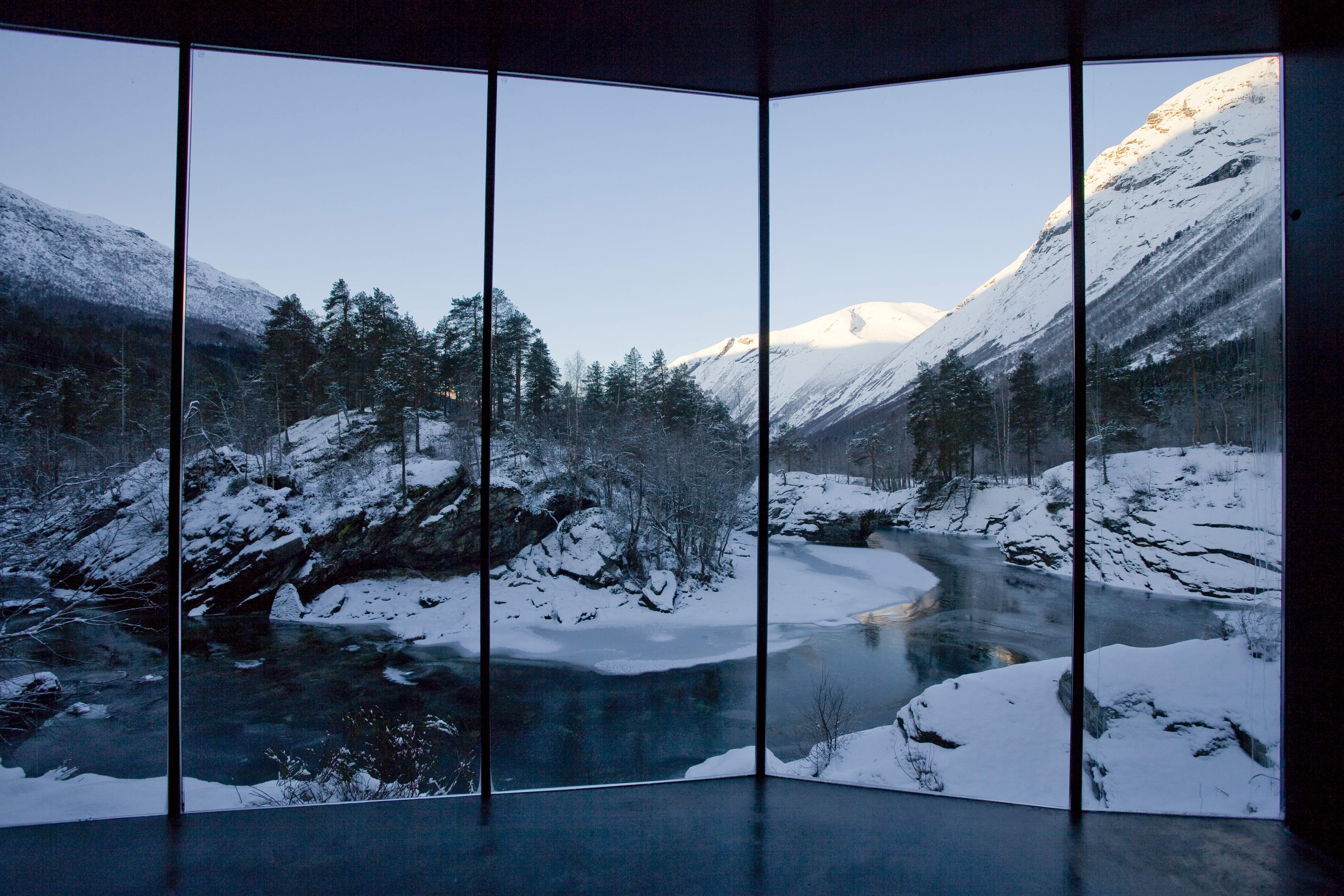 The Stunning Home From Ex Machina Is Actually A Norwegian Hotel