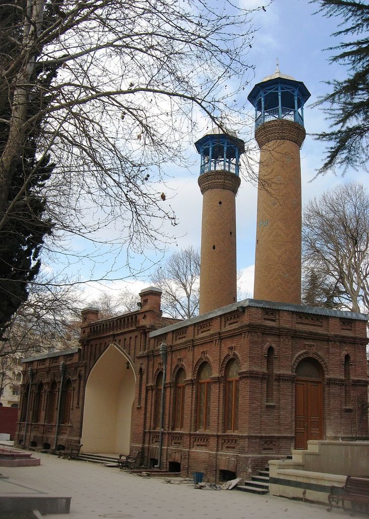 Juma Mosque dated 1606 in the city centre of Ganja | © Interfase/WikiCommons