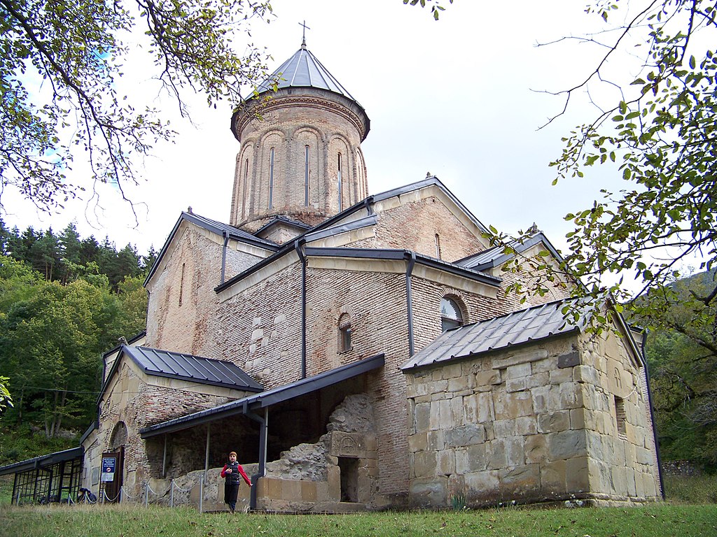 Kintsvisi_church_(8)