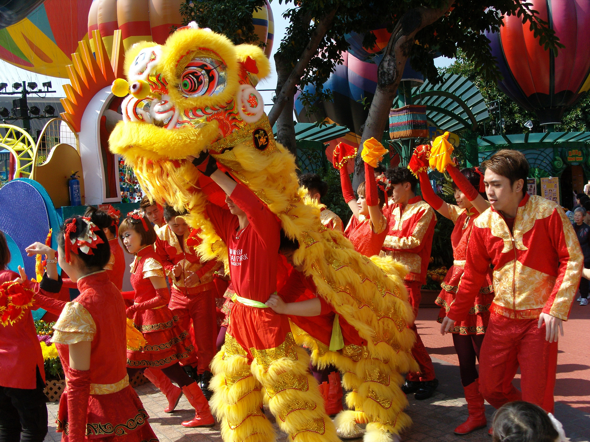 Where To See Lion And Dragon Dances In Hong Kong