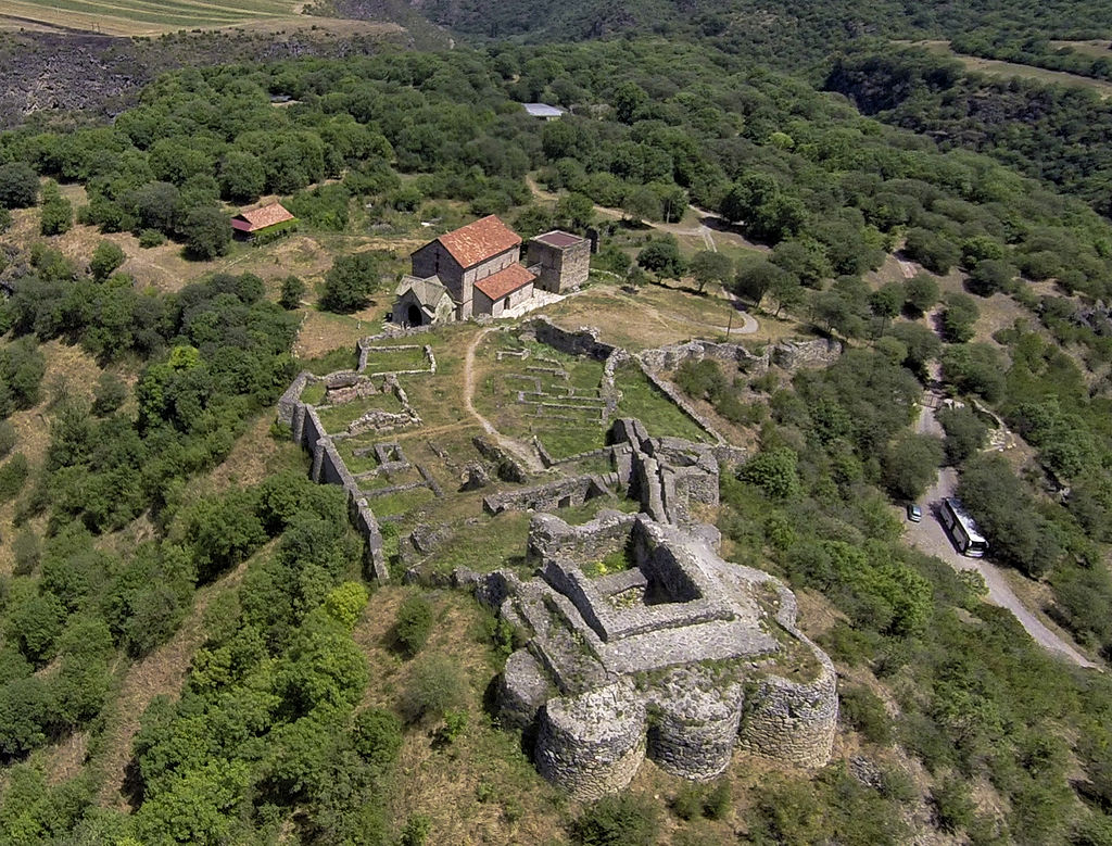 Ruins_of_Dmanisi_Castle