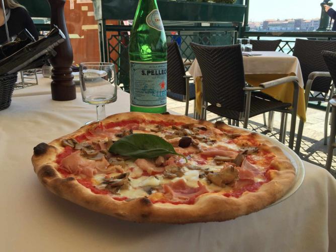 Best Pizza Venice Italy / Eight Unmissable Pizza Places In Italy Suitcase Magazine