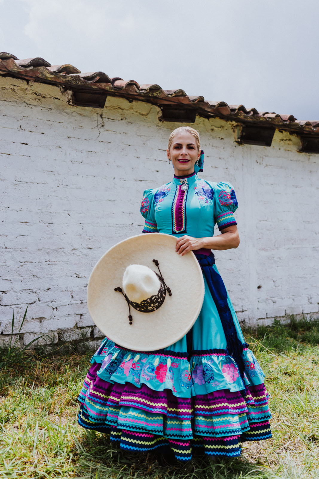 mexican female outfit