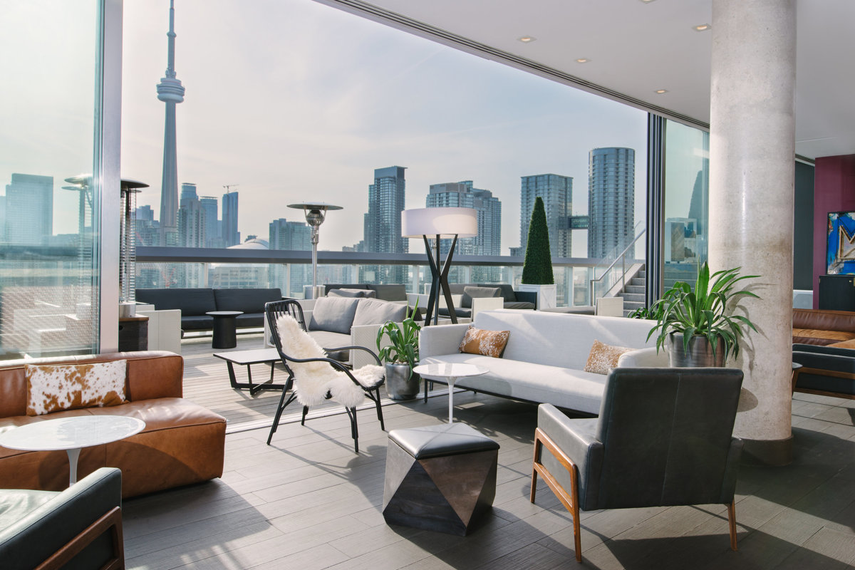 Rooftop Bars To Drink in Toronto's Skyline Views